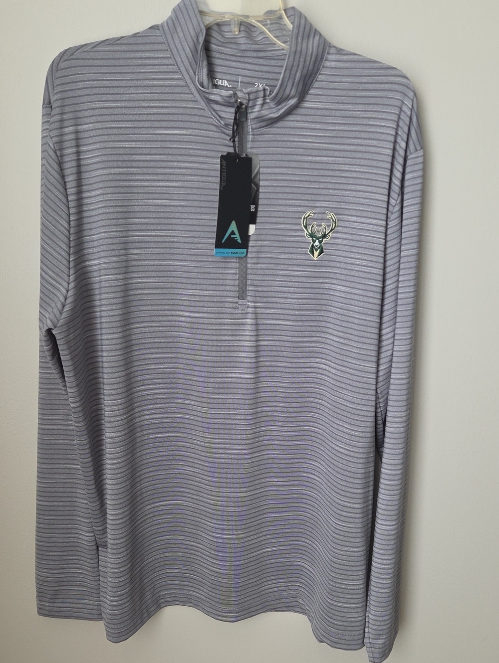 Antigua Milwaukee Bucks Striped 1/4 Zip Pullover